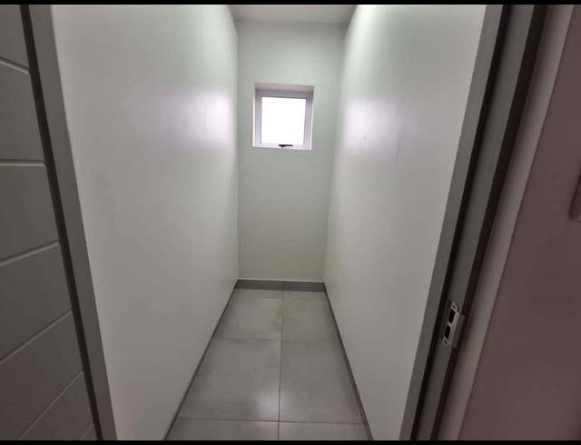 3 BEDROOM APARTMENT FOR SALE IN GEORGE SOUTH